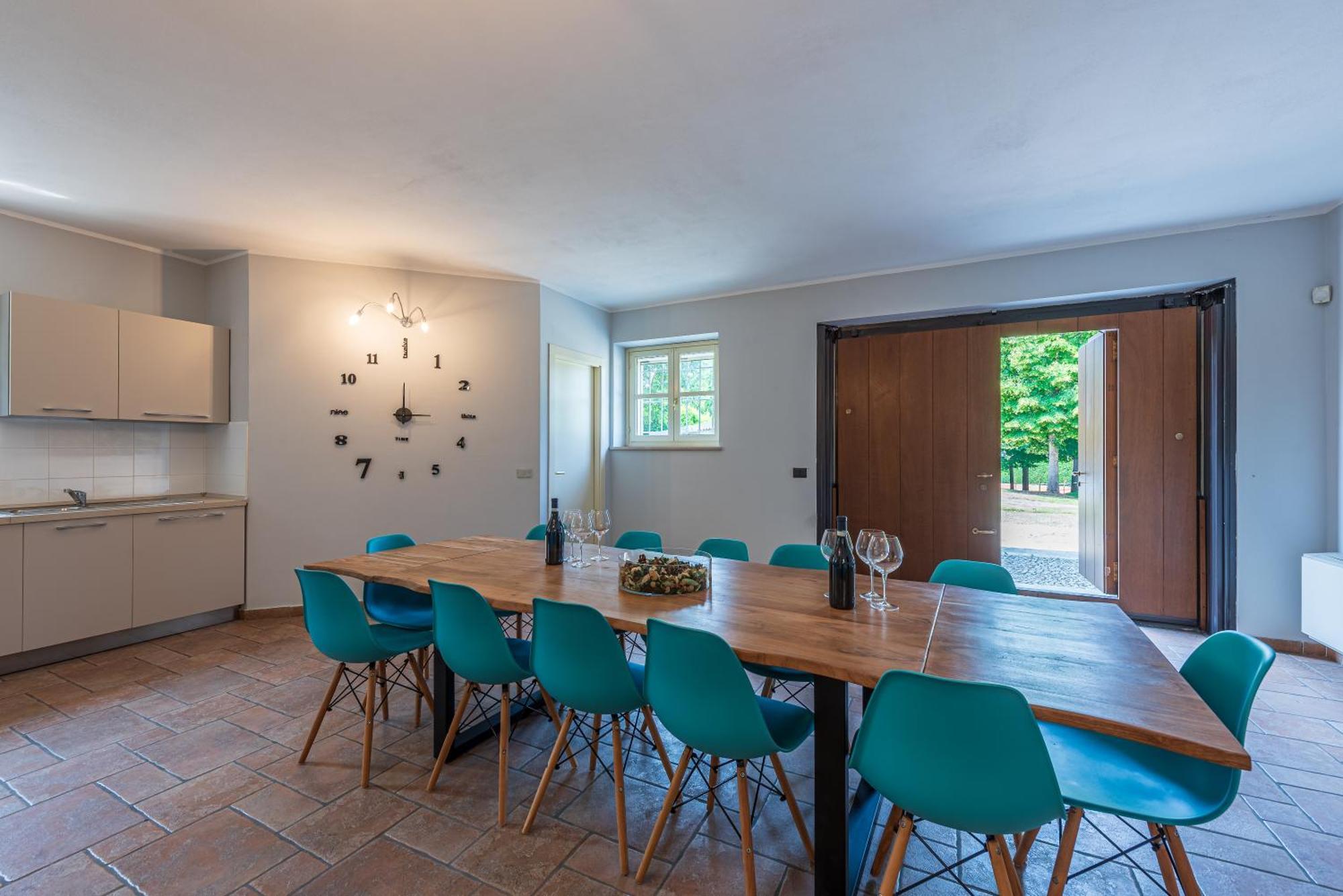 Corneliano d'Alba Villa Cornelia , Entire Villa With Private Pool מראה חיצוני תמונה