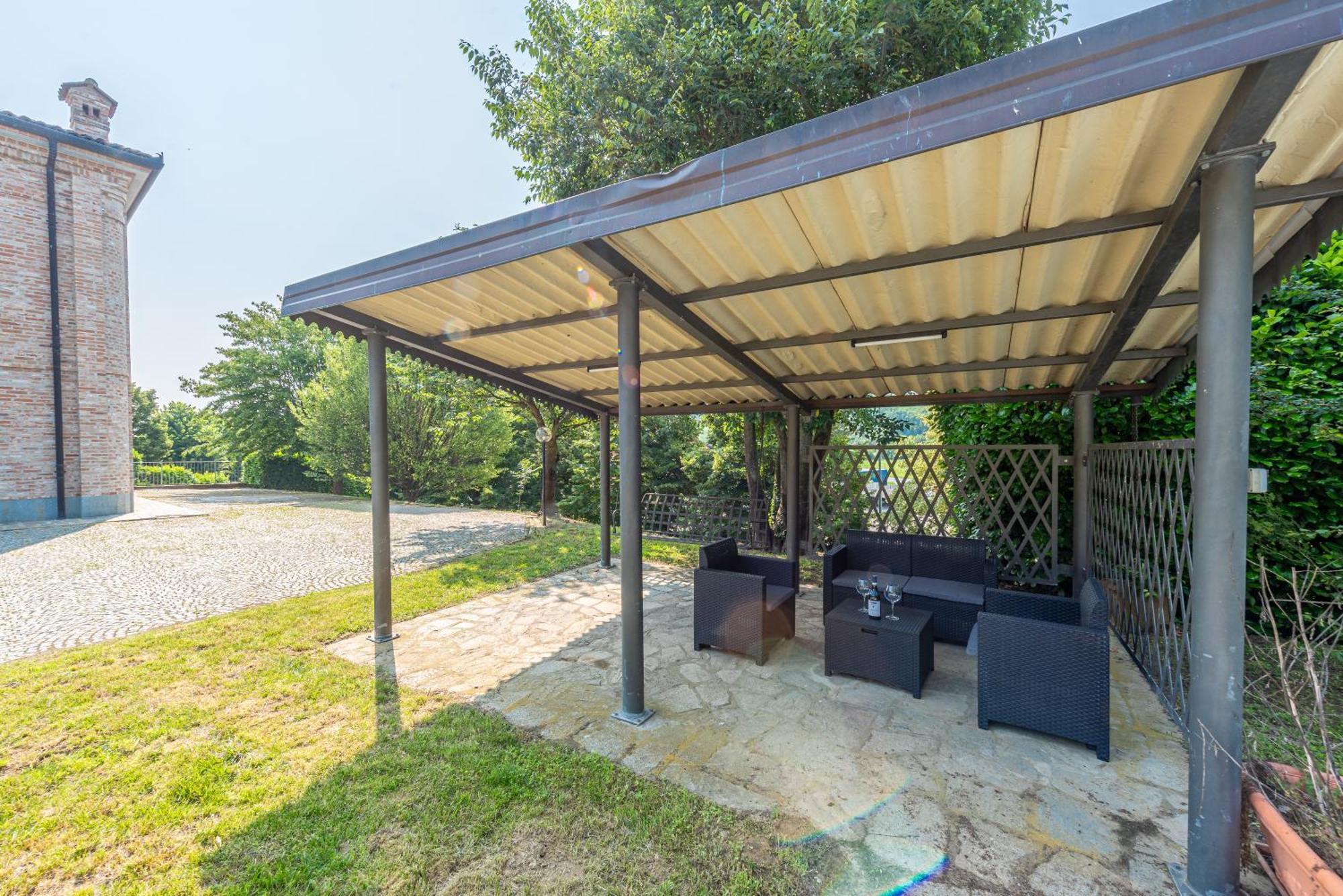 Corneliano d'Alba Villa Cornelia , Entire Villa With Private Pool מראה חיצוני תמונה